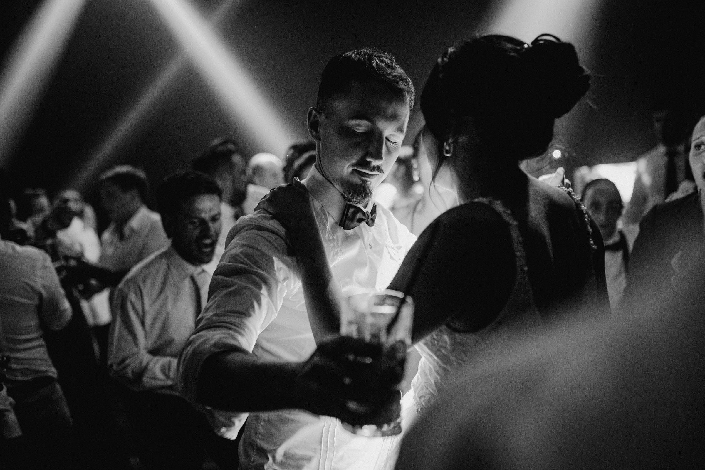 pareja en pleno baile